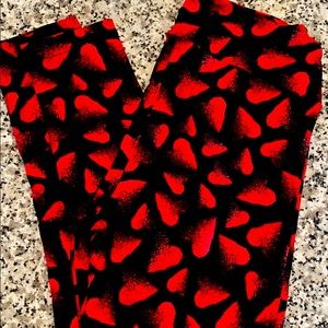 OS heart/Valentines LuLaRoe leggings